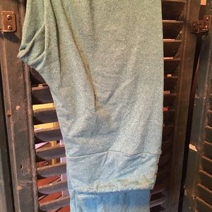 Lula roe turquoise leggings